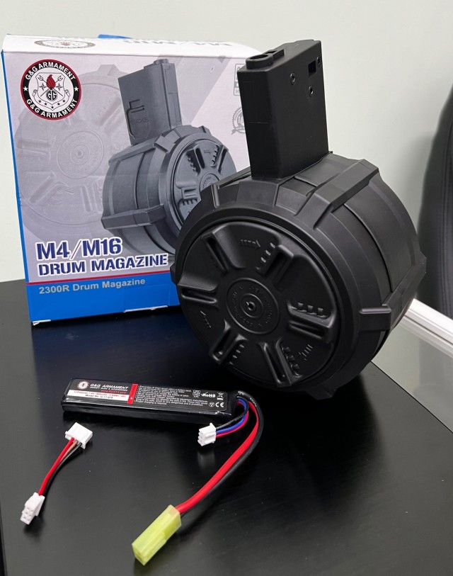 МАГАЗИН G&G Auto Winding Drum Mag for M4/M16 (AEG, 2300 шаров, бункерный, электрический, LiPo АКБ) G-08-170